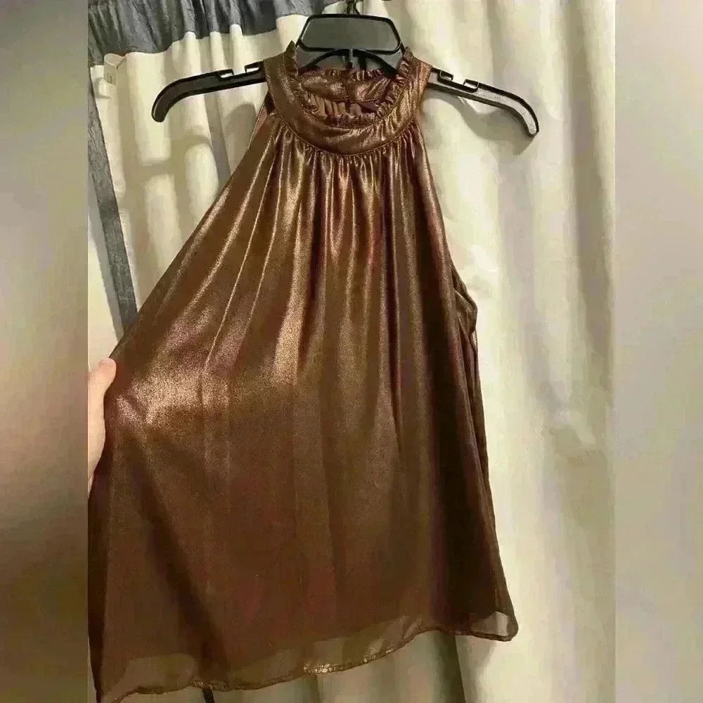 NWT Vera Wang Shimmery Top
